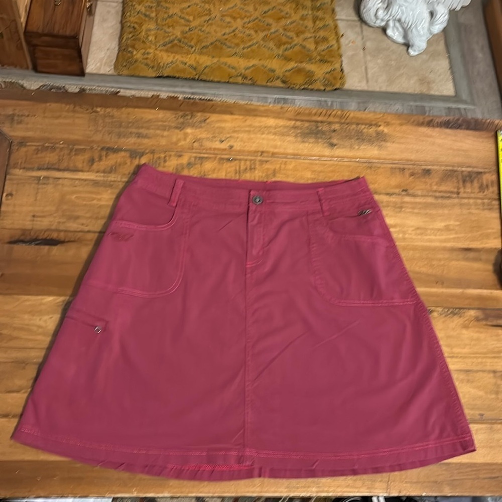 Kuhl skirt, Maroon color, size 14